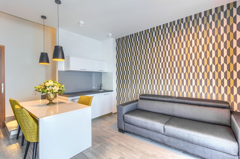 Bel Residence 53/80