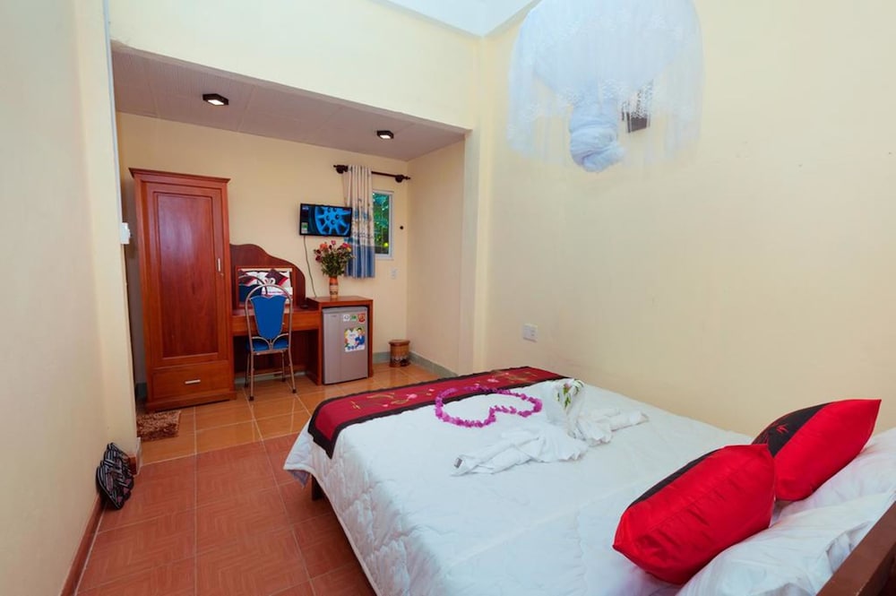 Bougain Villeas Homestay 14/34