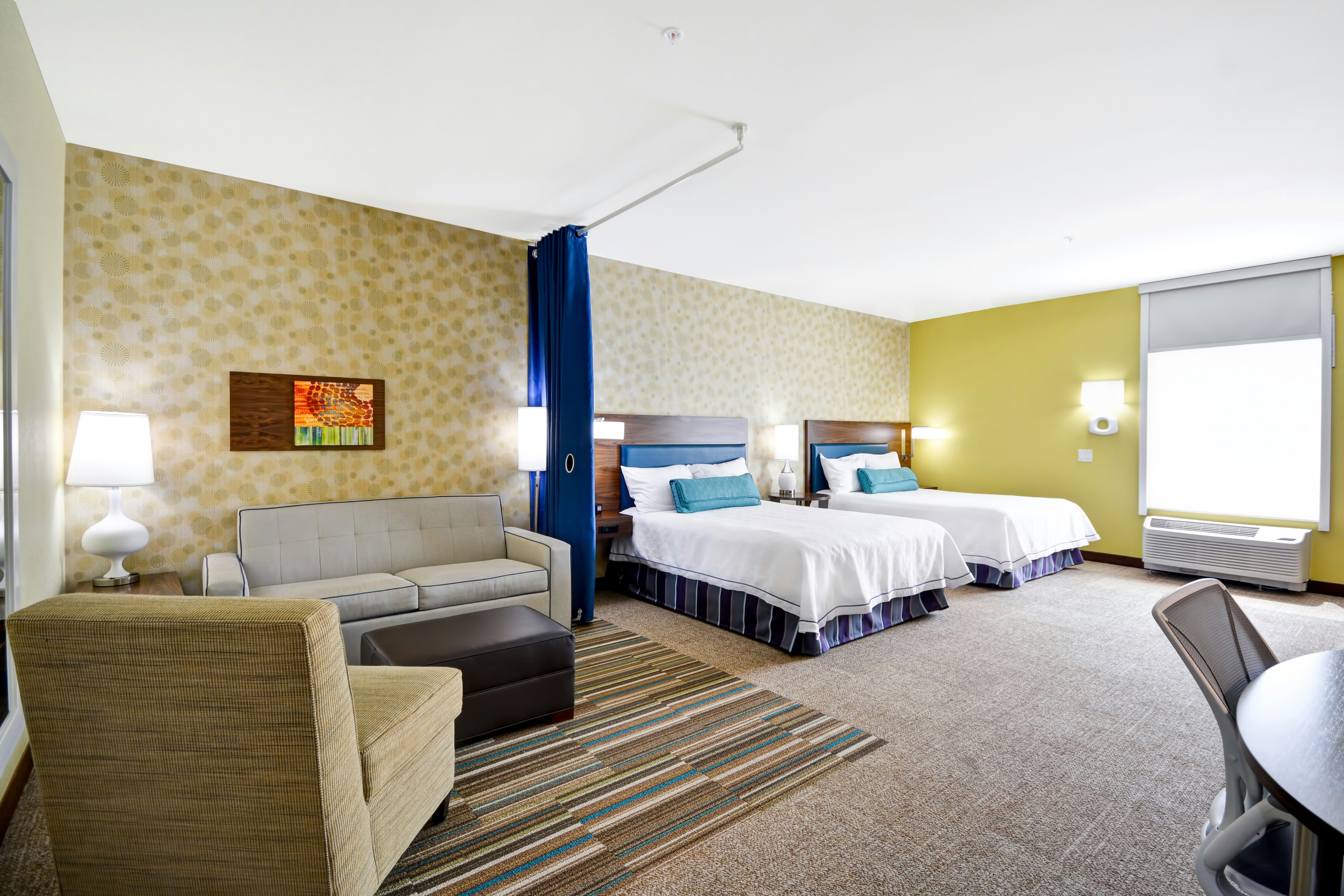 STUDIO, 2 QUEEN BEDS, ACCESSIBLE