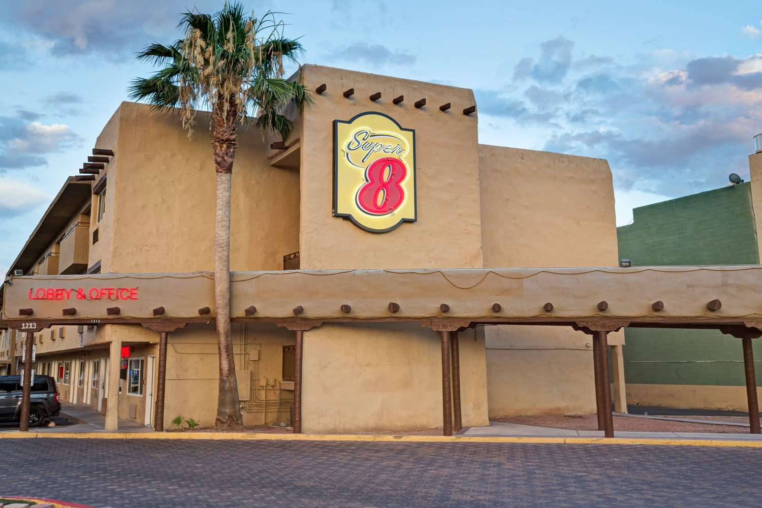Super 8 By Wyndham Las Vegas North Strip/Fremont St. Area 10/12