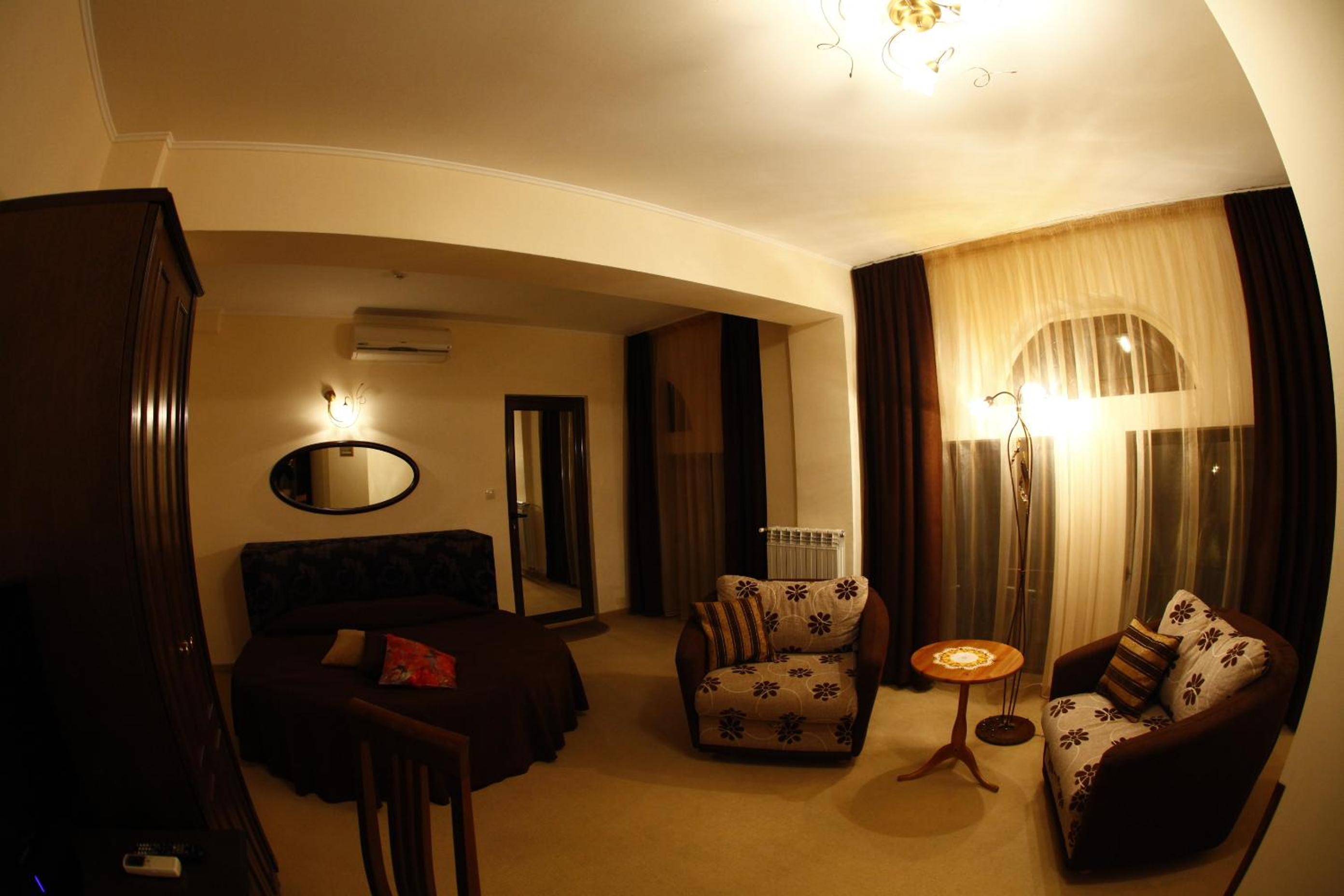 Hi Boutique Hotel 30/50