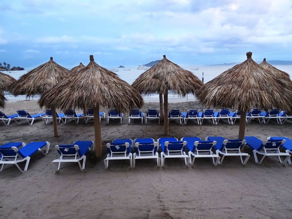 Decameron La Marina Guayabitos Ramada All Inclusive Resort 44/50