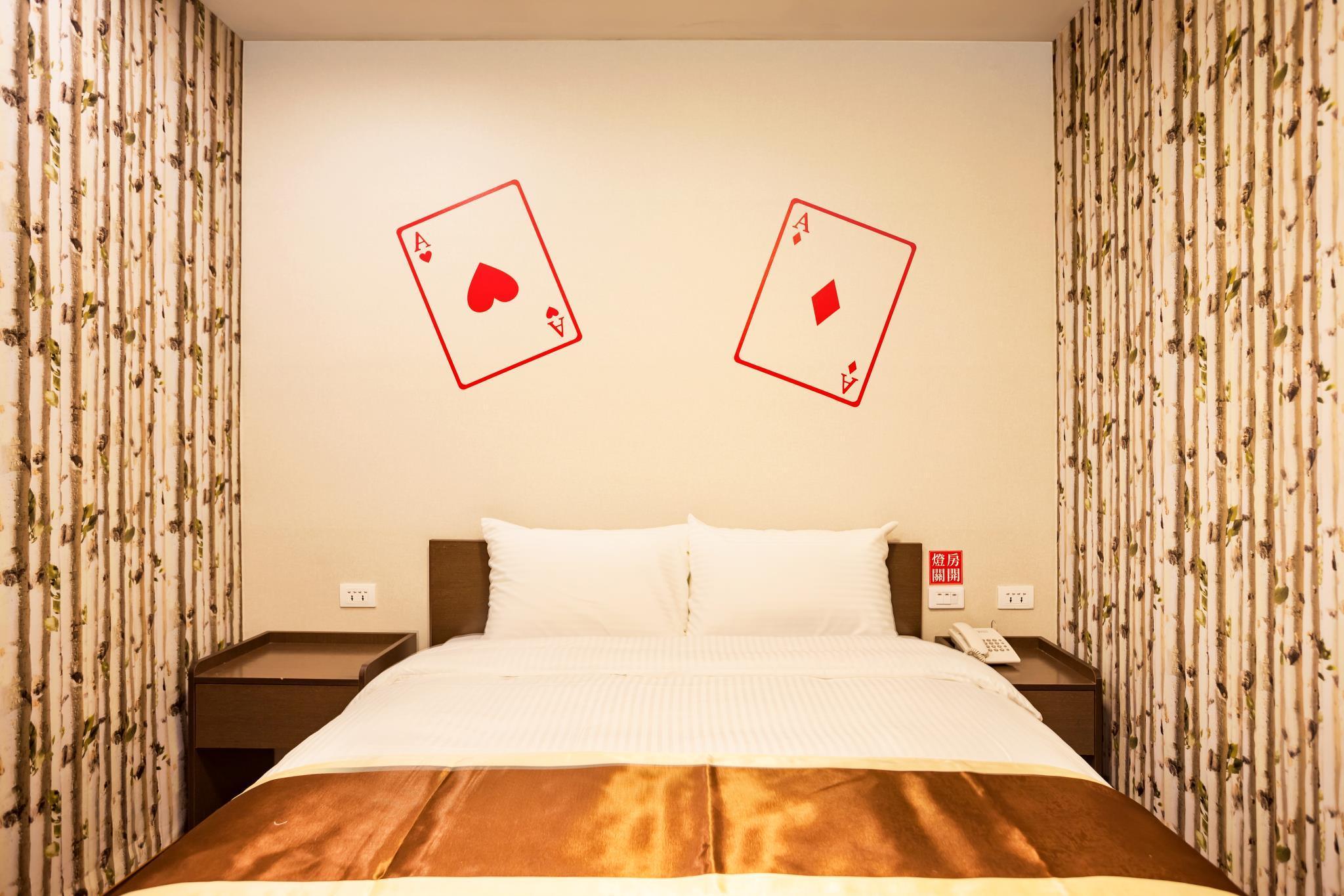 Budget, Double Bed, No Window