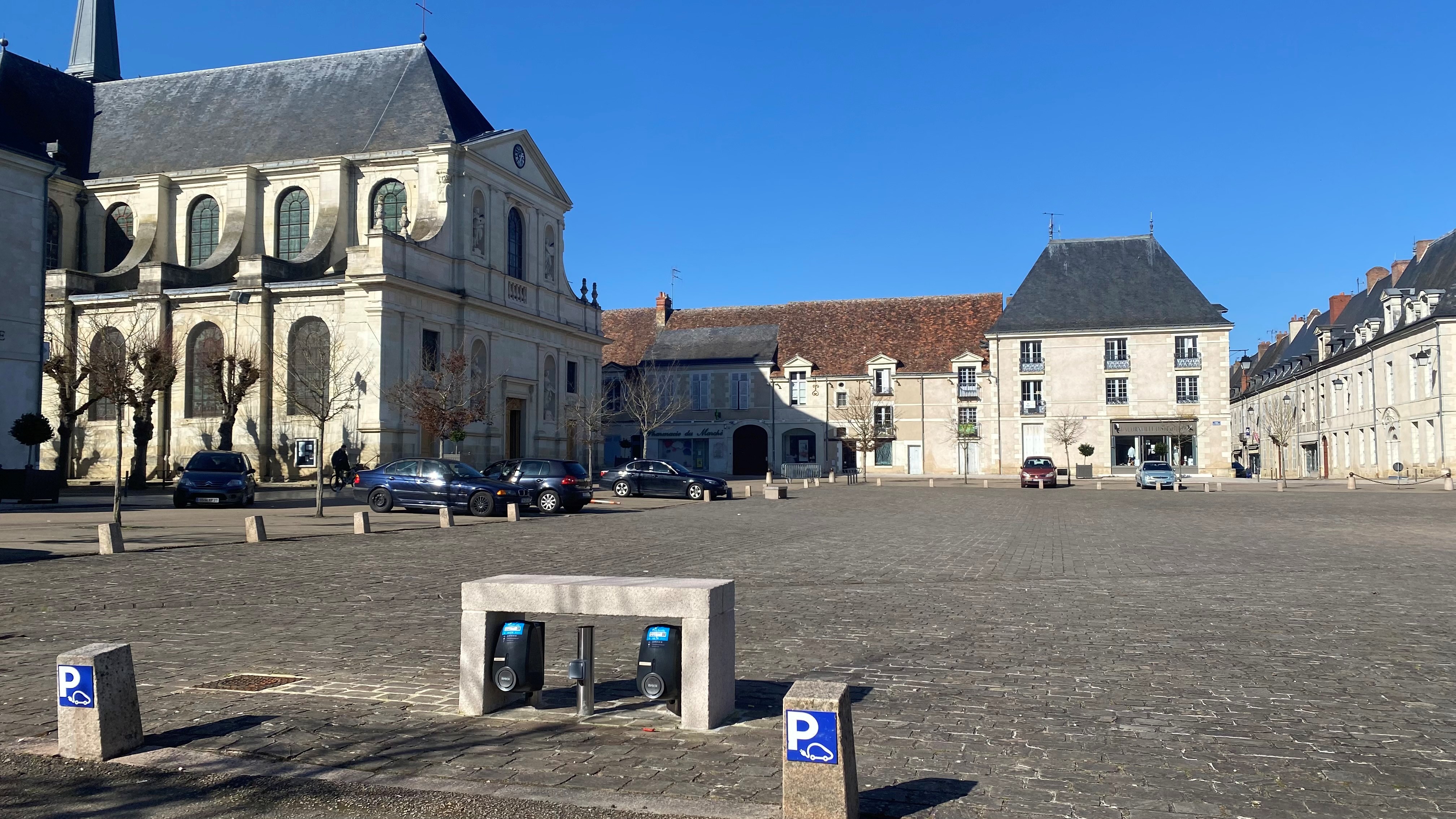 Logis Hotel Le Puits Dore 44/50
