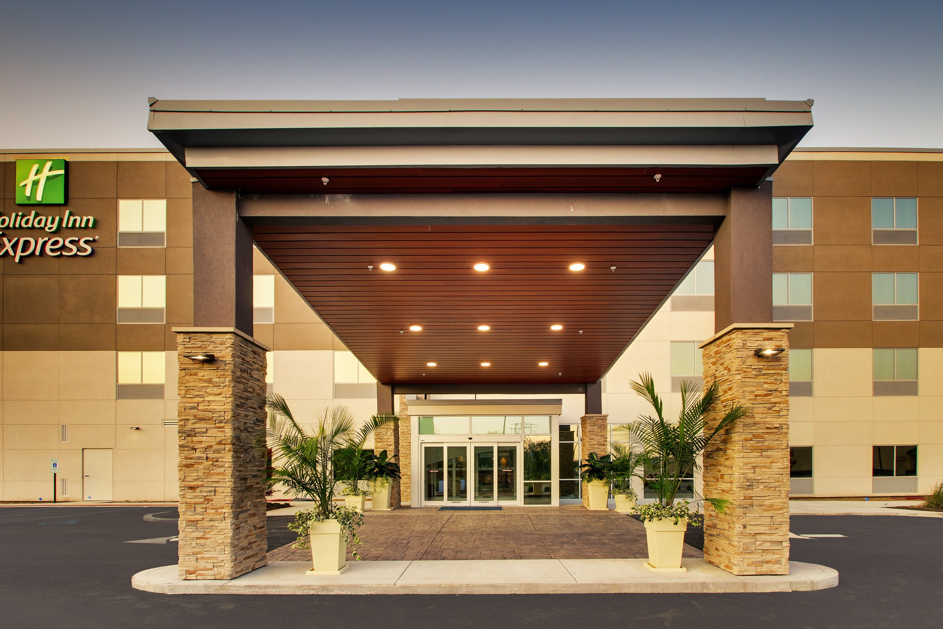 Holiday Inn Express Lexington East - Winchester 2/37