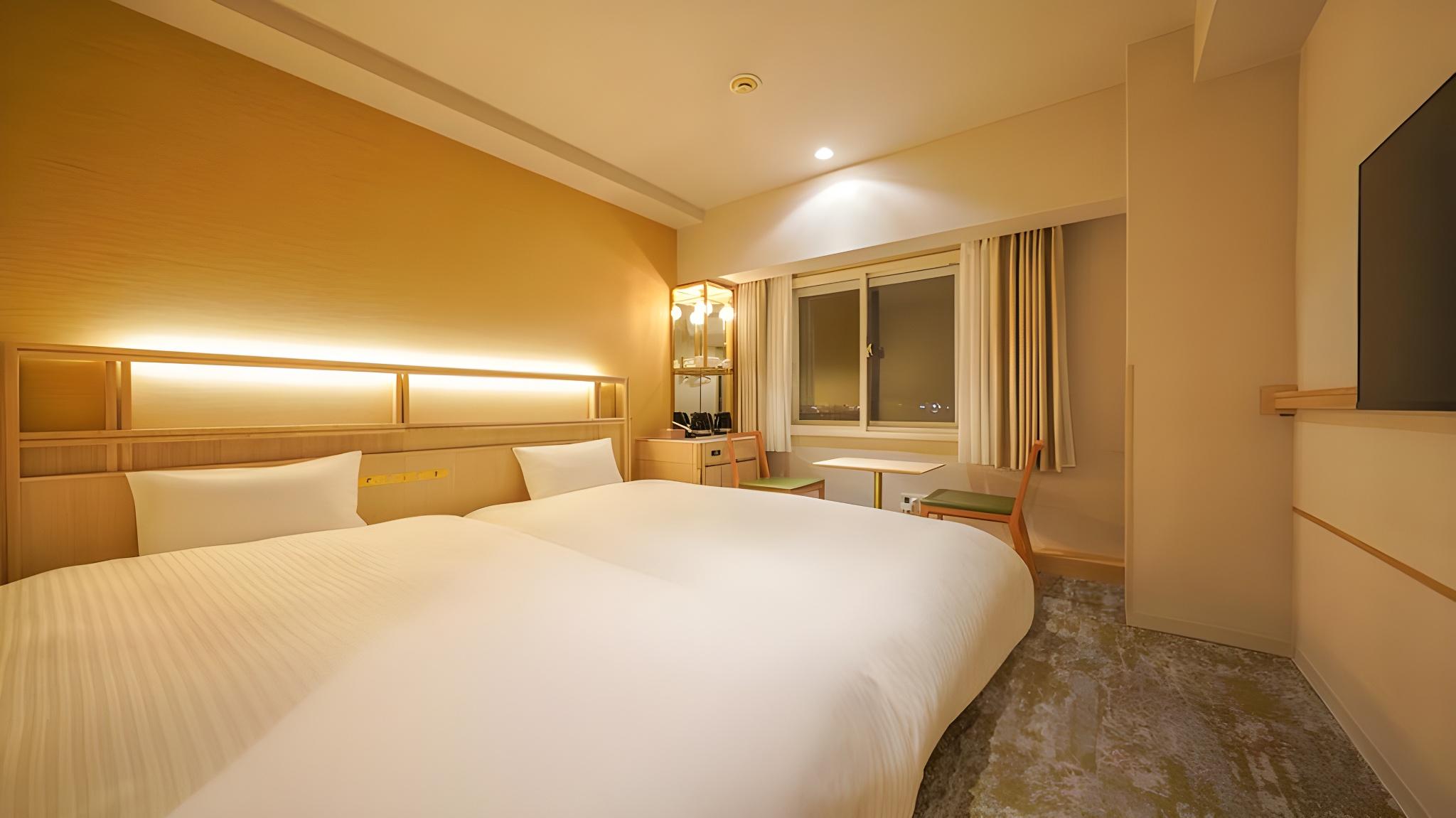 Hollywood, Twin Beds