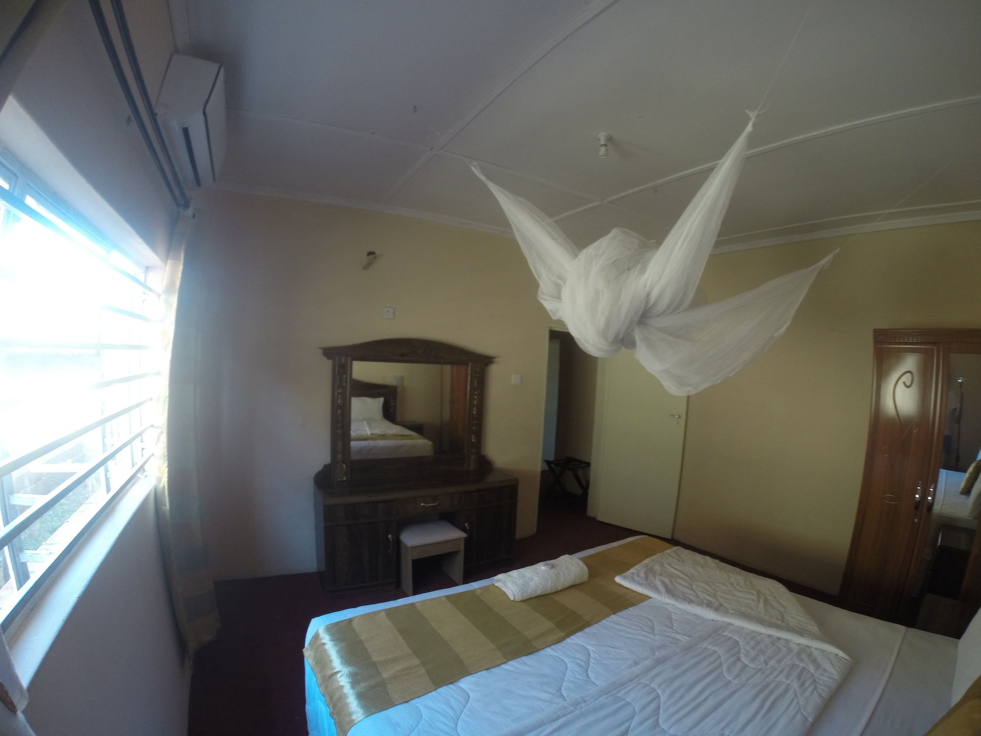 STANDARD, DOUBLE BED