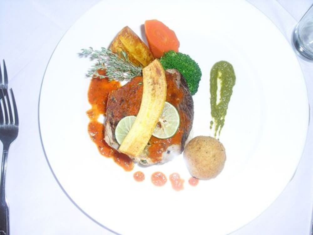 La Haut Resort 12/50