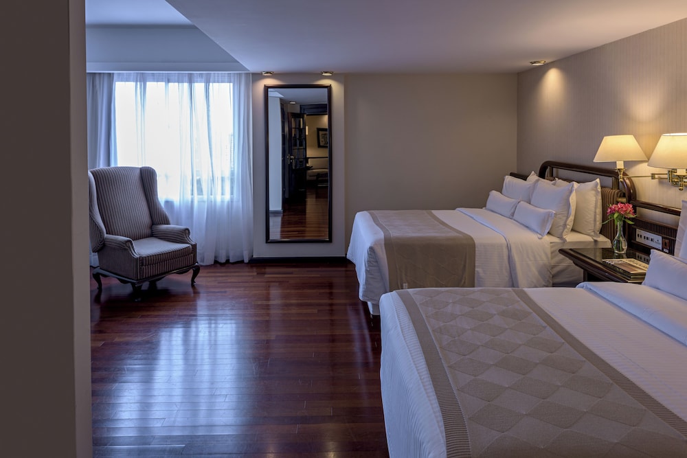 CLASSIC, SUITE