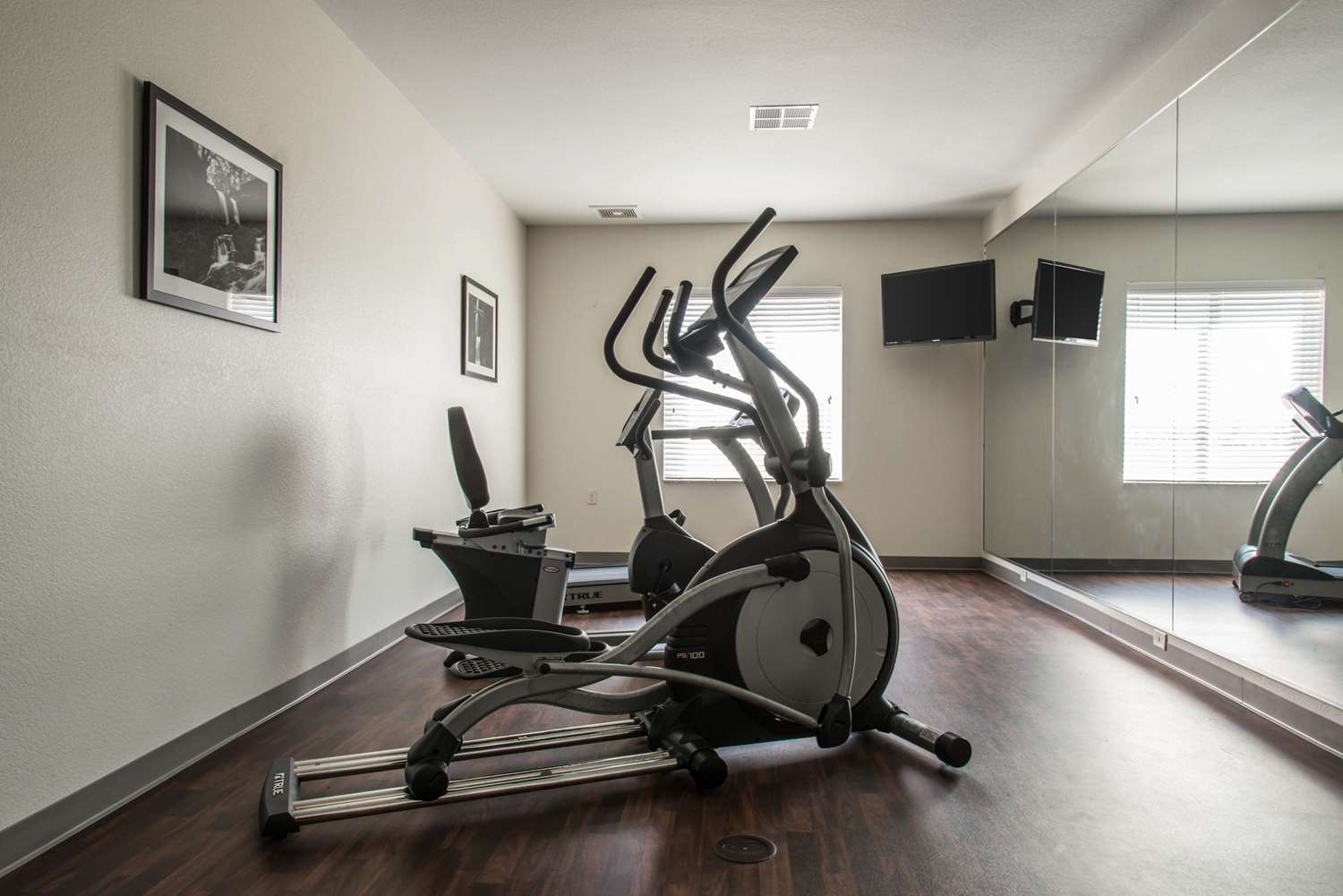 Sleep Inn & Suites Marshall - University Area 11/18