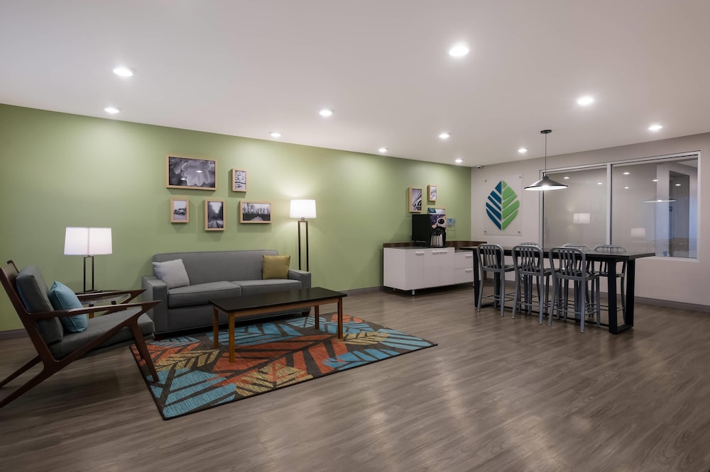 WoodSpring Suites Wixom - Novi 25/47