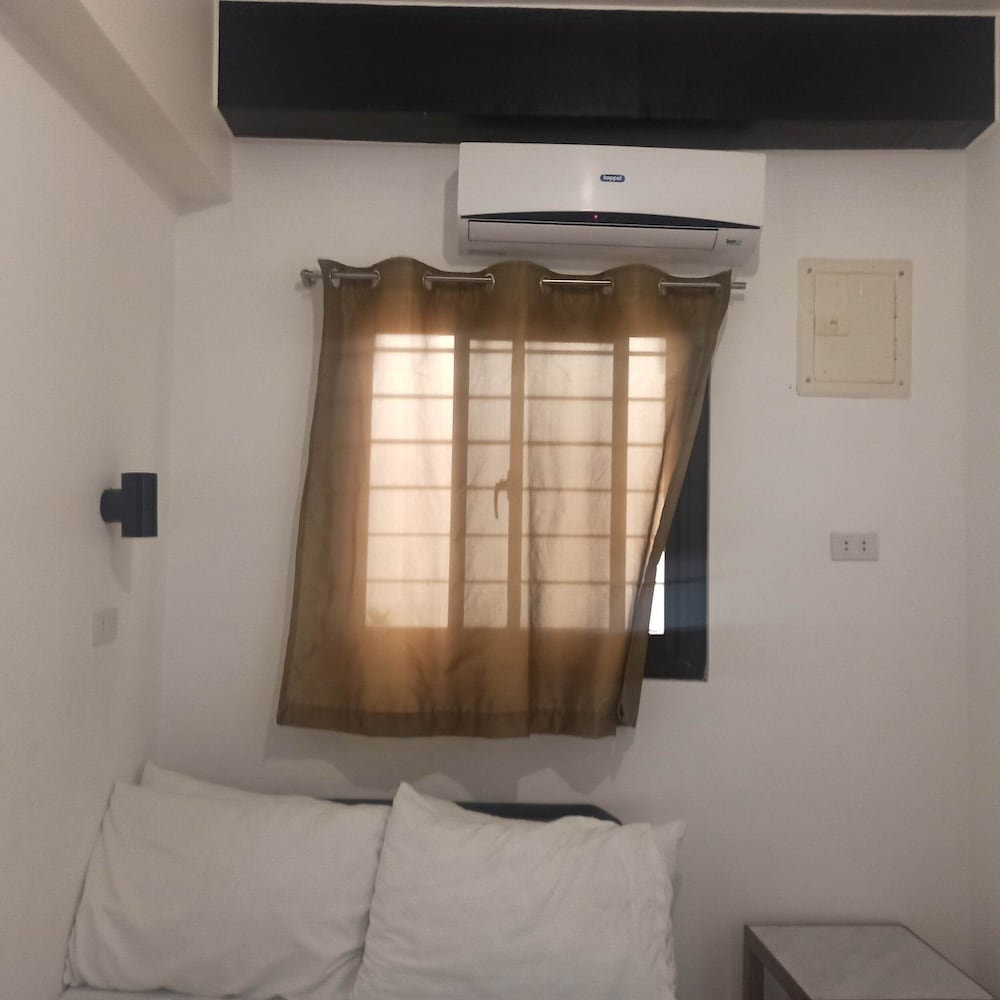 Jalyns Resort 7/59