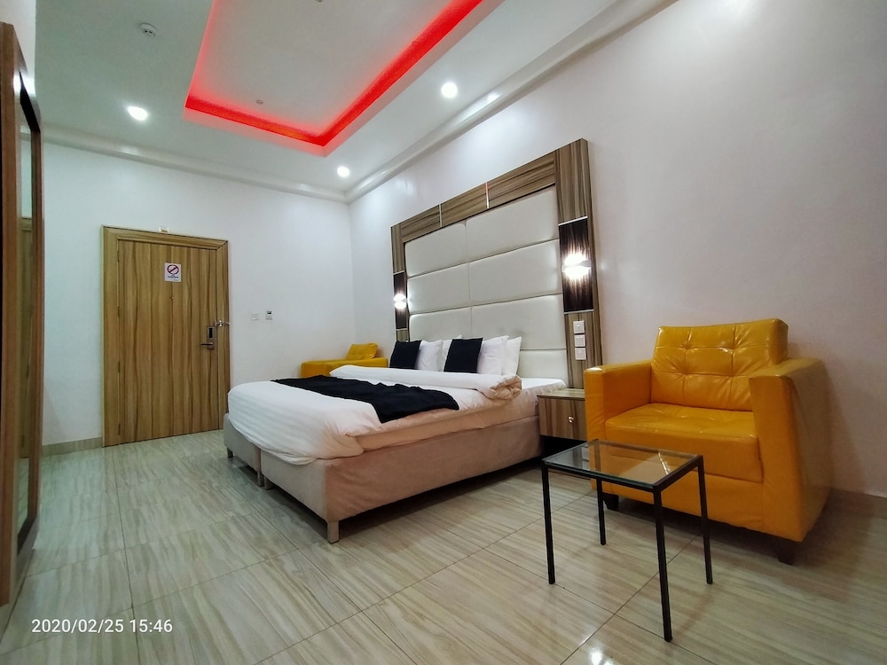 Dalchifit Suites 6/50