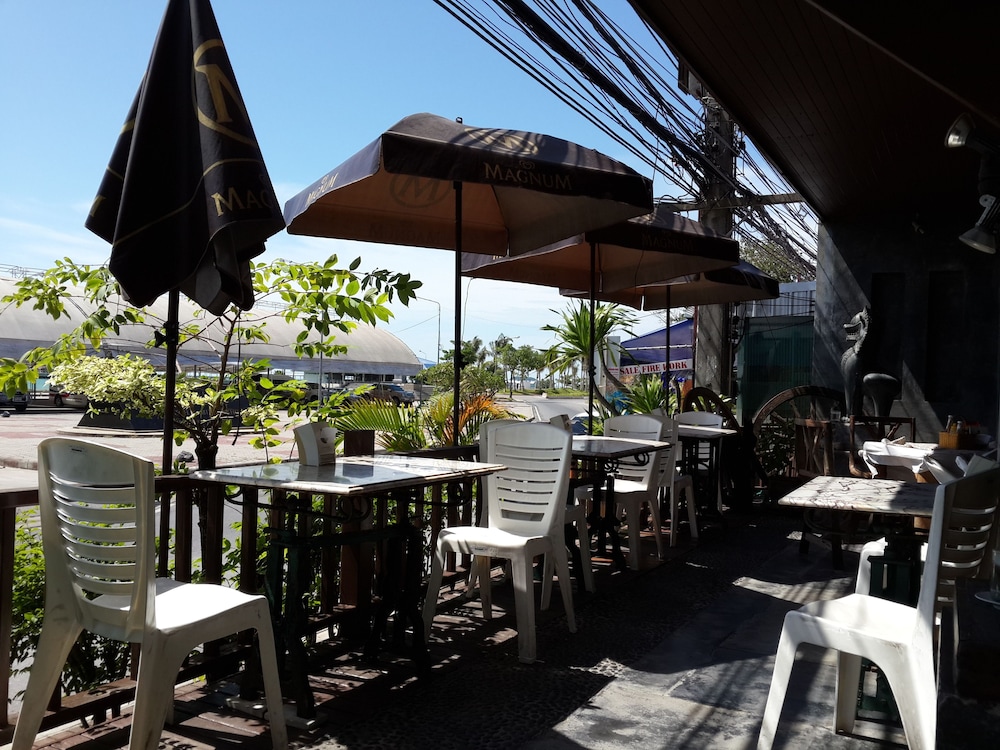 Coffee Island 12/18