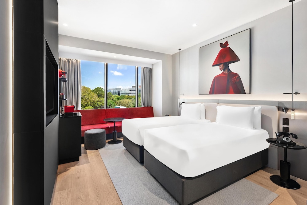 Radisson RED Auckland 13/50