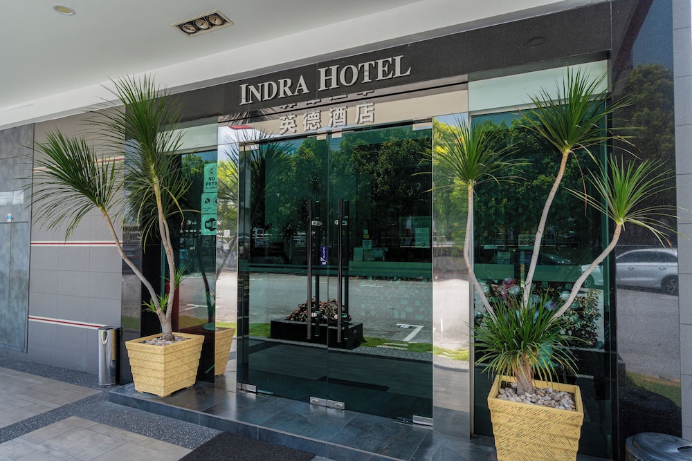 Indra Hotel 4/58