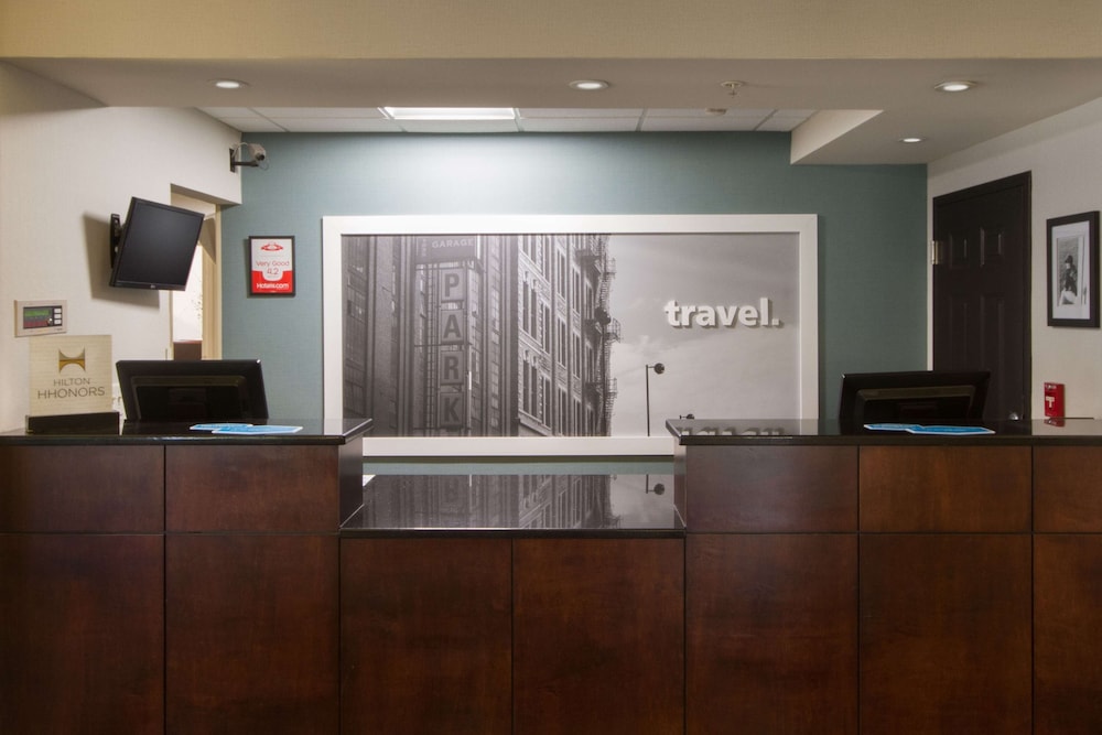 Hampton Inn Buffalo South I 90 7/51