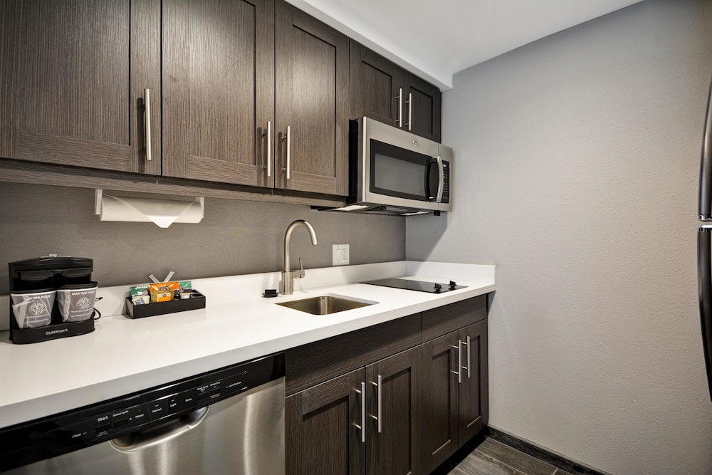 Homewood Suites By Hilton Greenville Downtown Sc 45/48