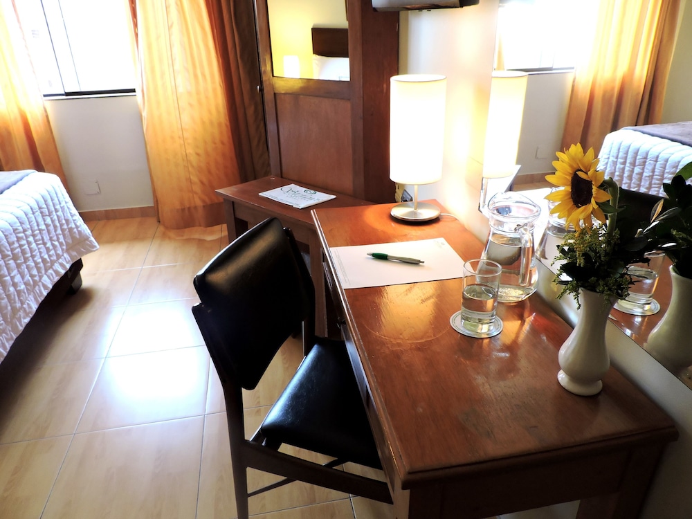 Epiqus Hotel Esperanza 45/49