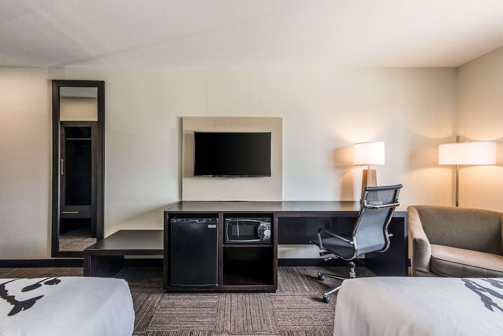 Sleep Inn & Suites Galion OH 34/36