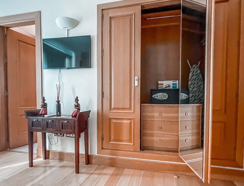 Boutique Hotel Marbella Heights 5/50
