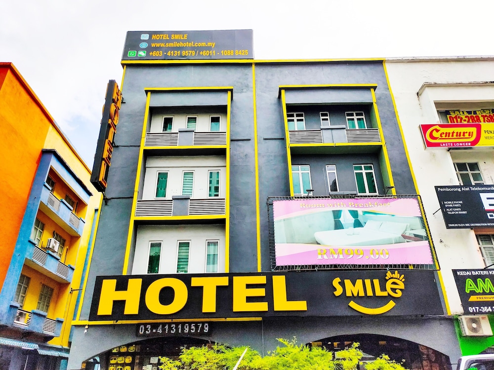 Smile Hotel Danau Kota 2/64