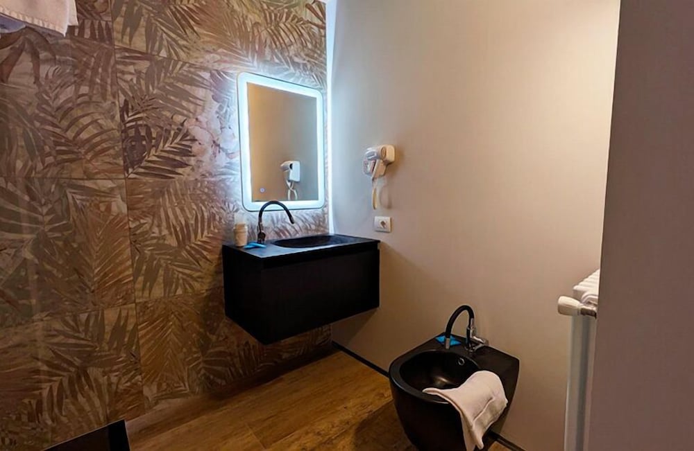 HOTEL SANTA CATERINA 55/56