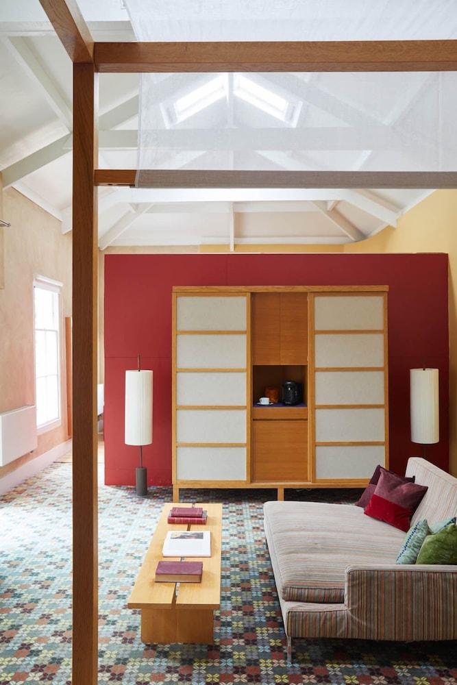 Cowley Manor 50/58