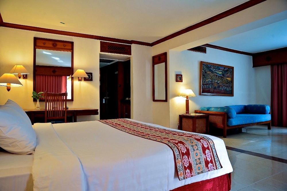 Bali Beach Hotel 17/50