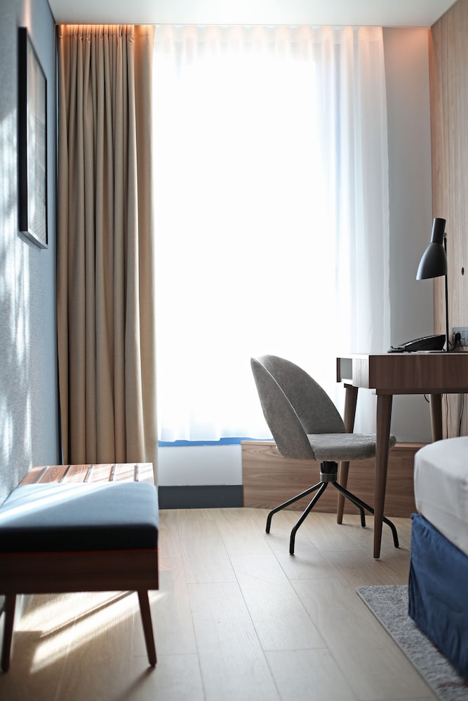 radisson hotel nice airport 54/82