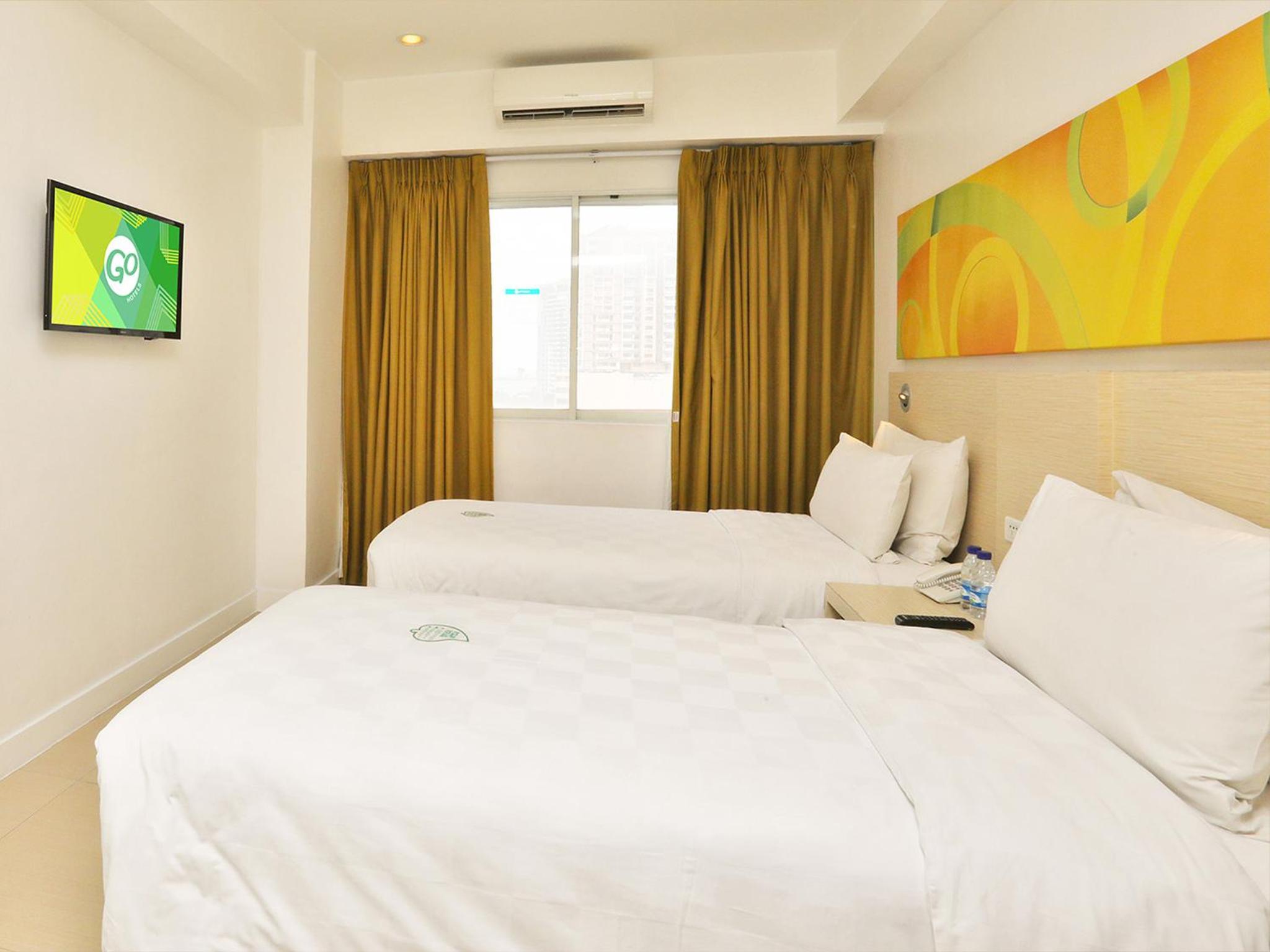 Room, Twin Beds