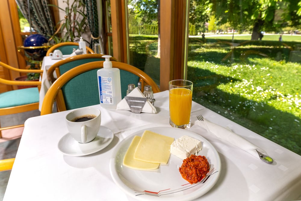 Hotel Kanet 7/20