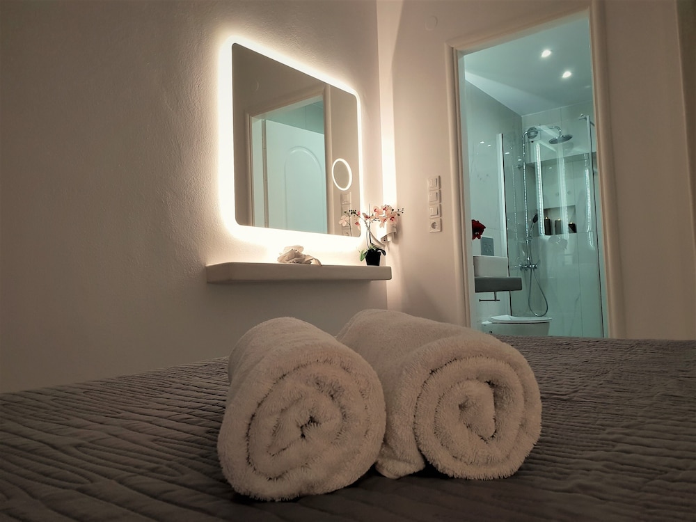 Efthimias Rooms 11/23