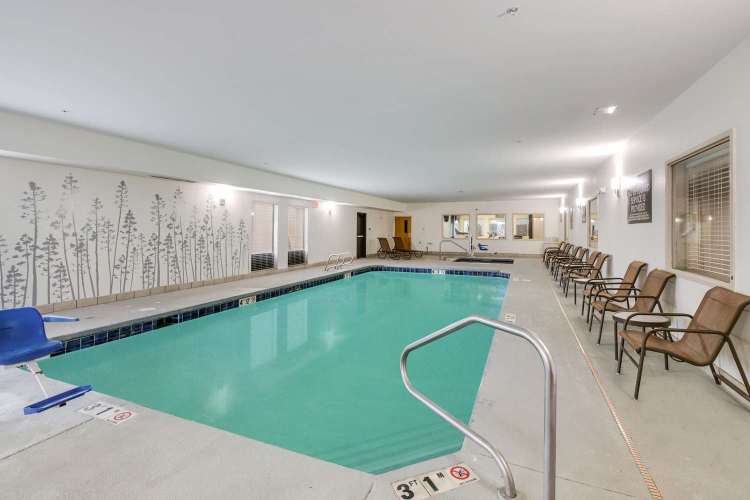 swimming pool spa