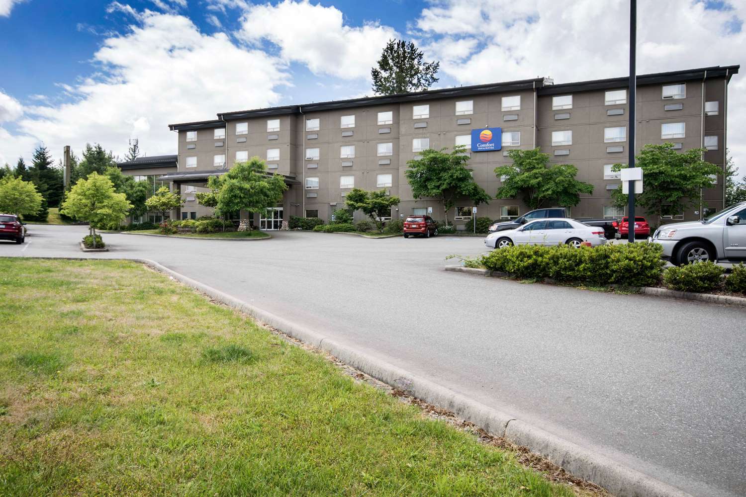 Comfort Inn & Suites Langley - Fraser Highway 11/12