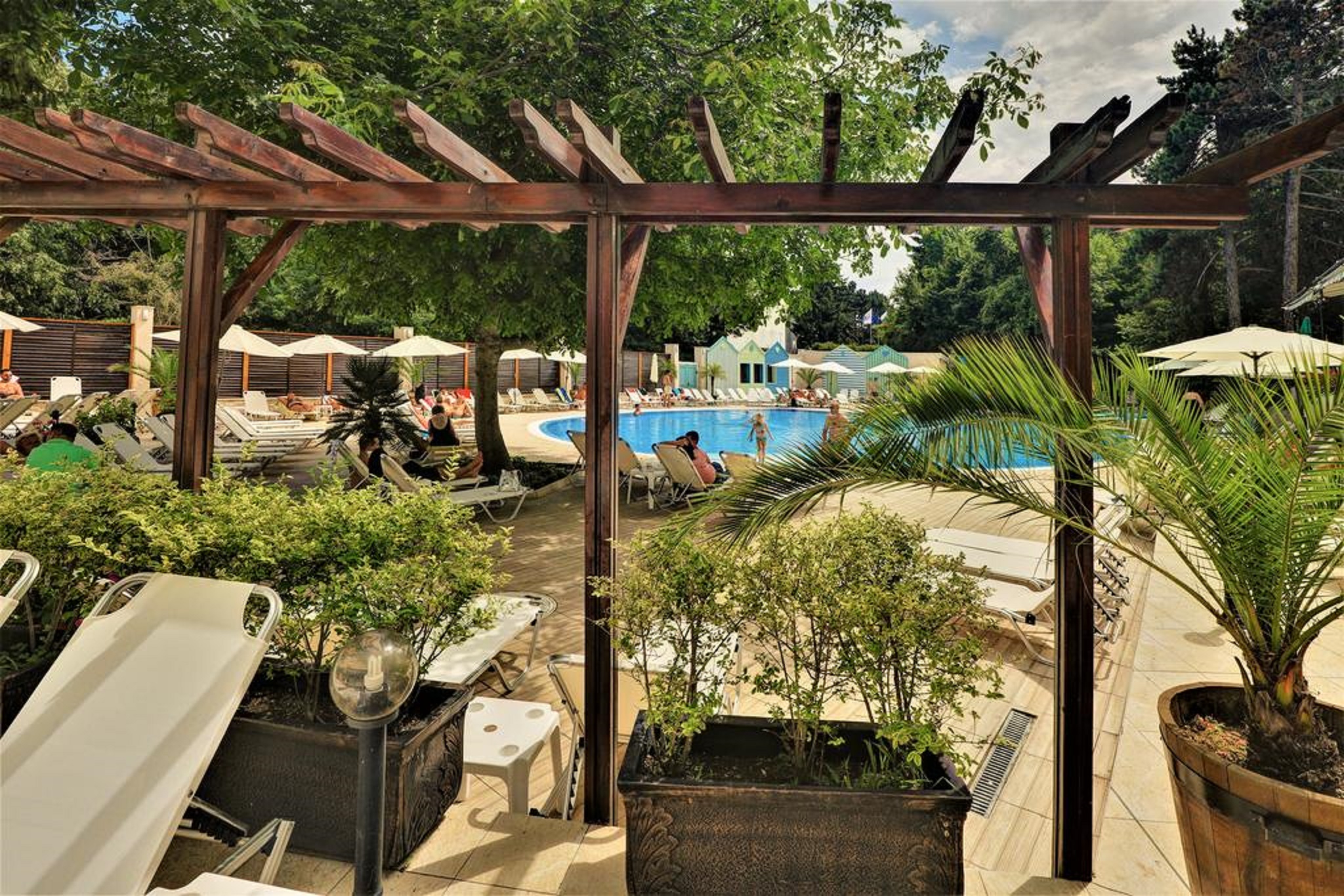 Mirabelle Hotel 84/91
