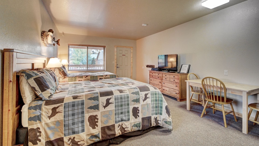 Eagle Fire Lodge Cabins 33/75