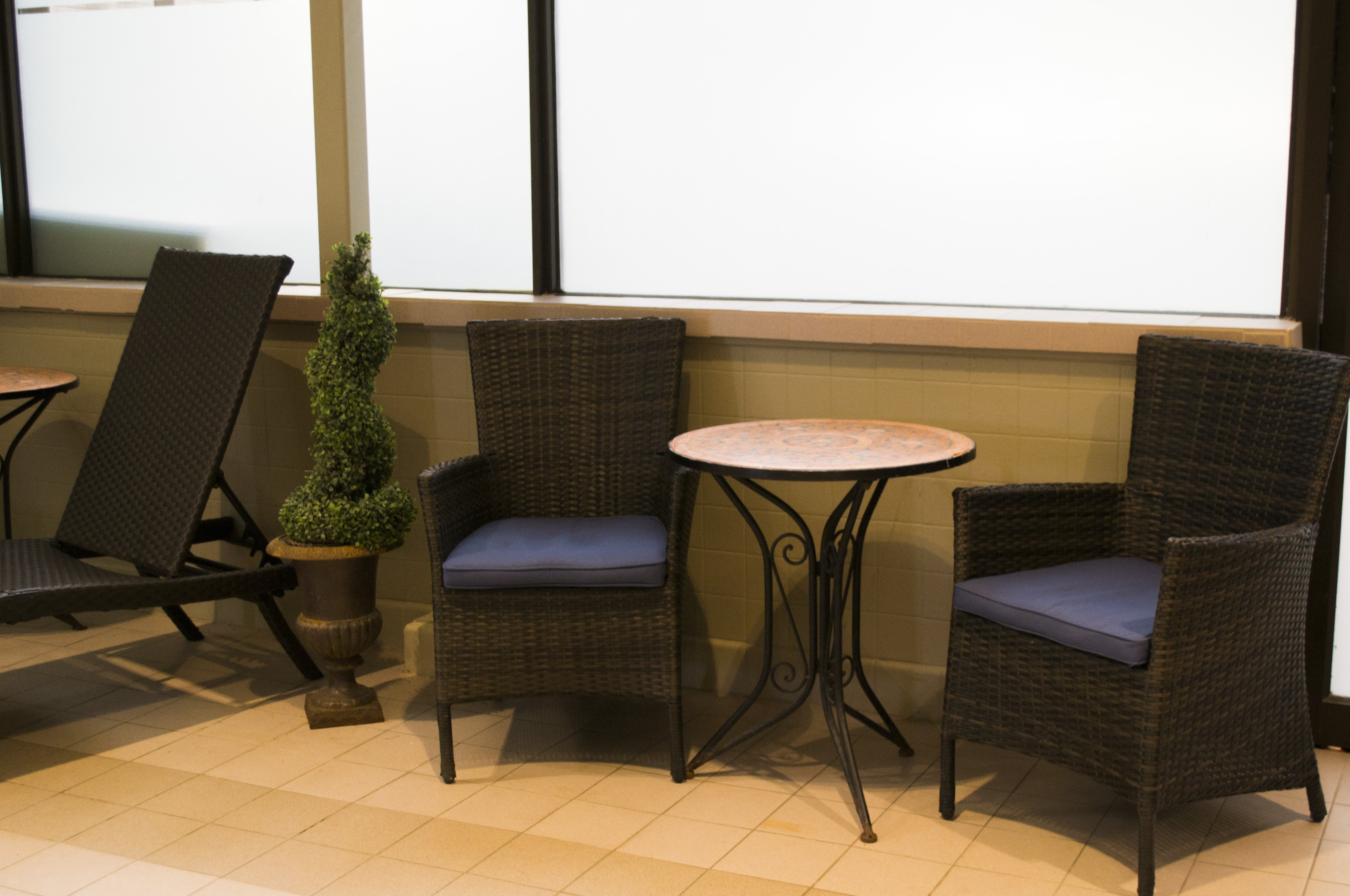 HOLIDAY INN SUDBURY 30/58
