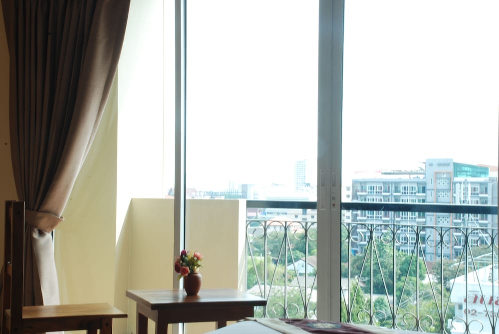 Metropoint Bangkok 42/80