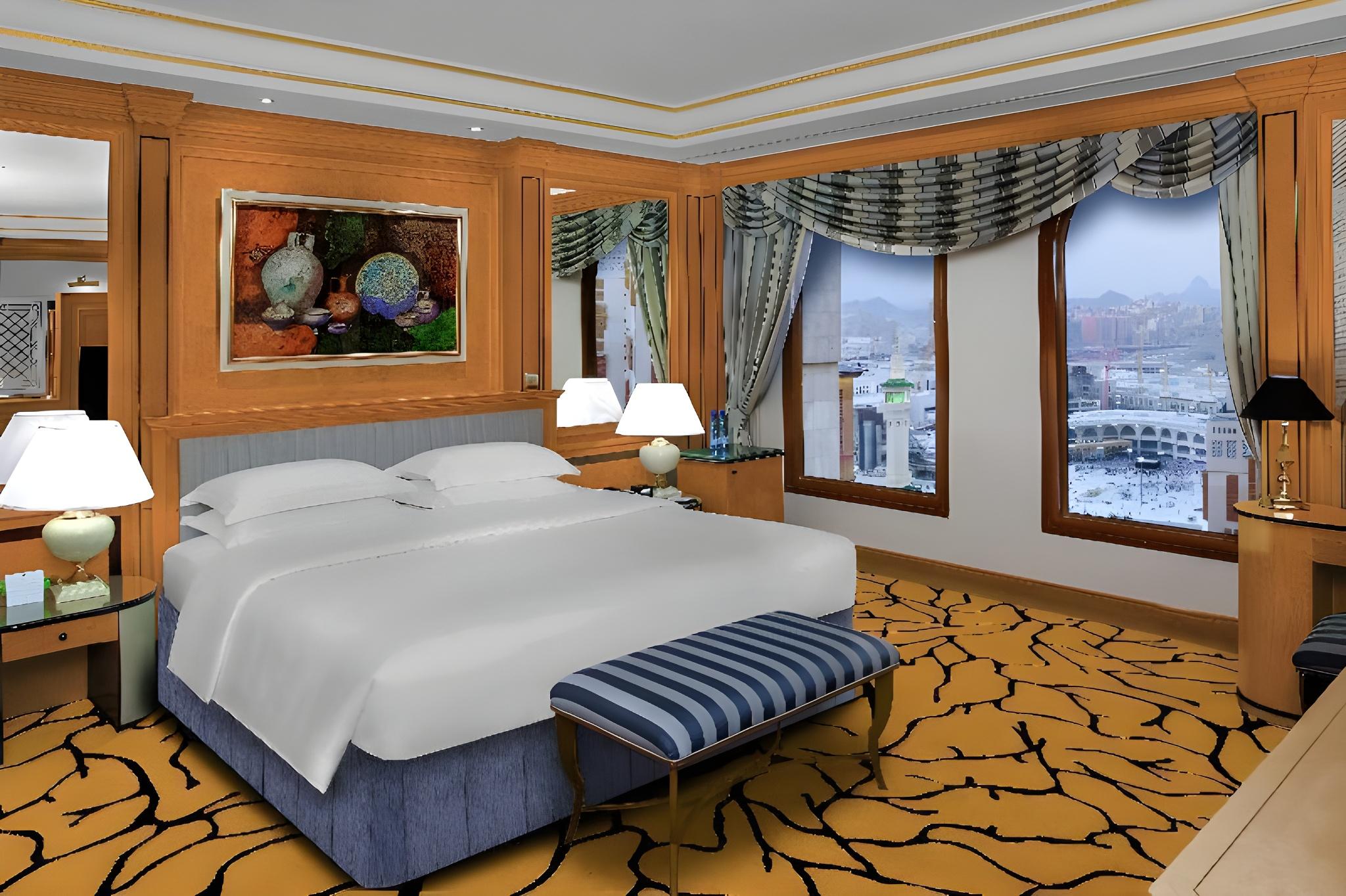 Room, City View