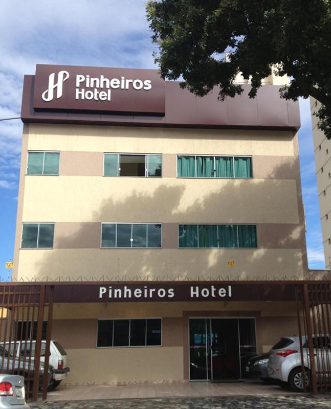 PINHEIROS HOTEL 6/57