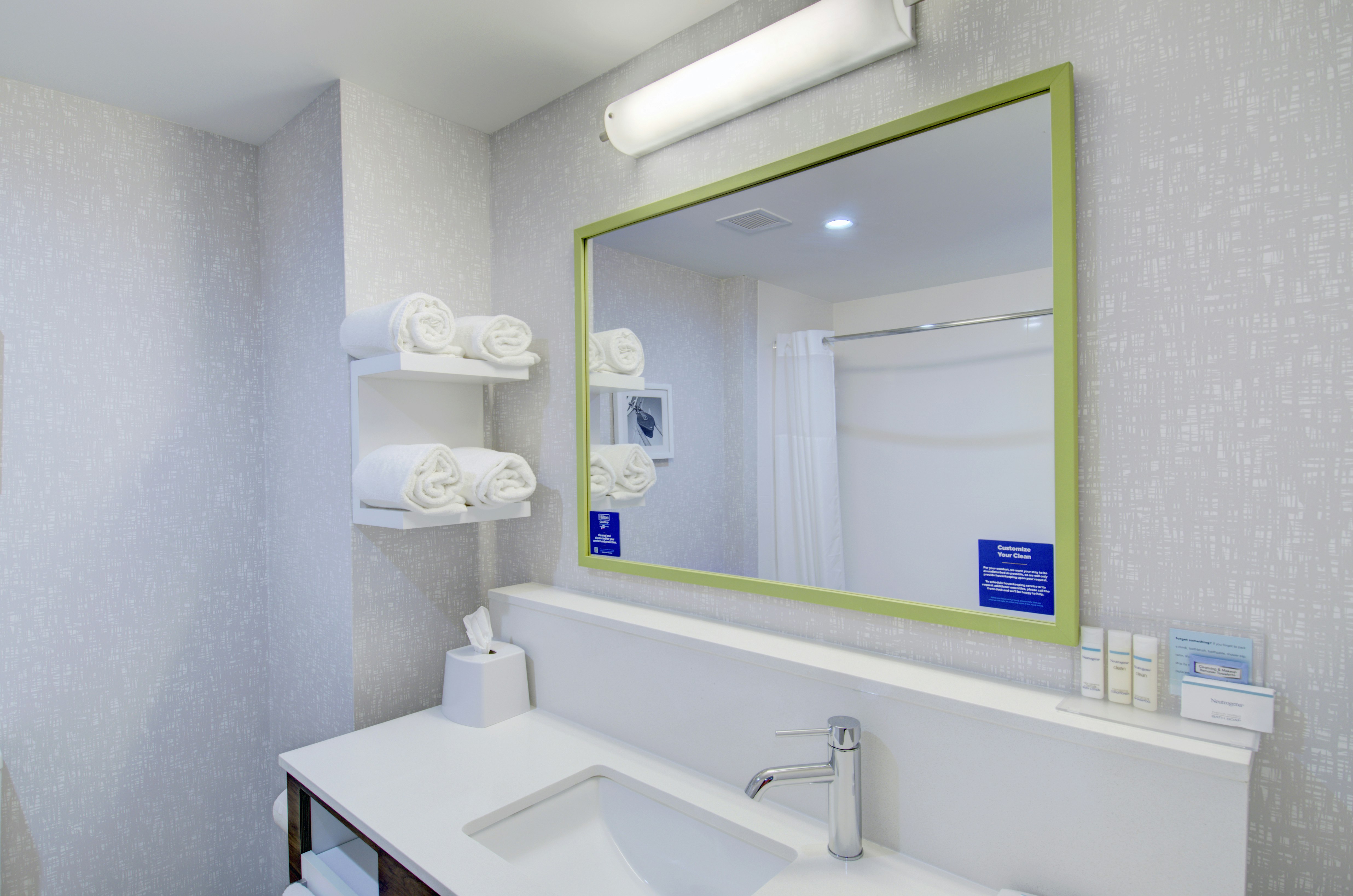 Hampton Inn Suites Portland Me 59/59