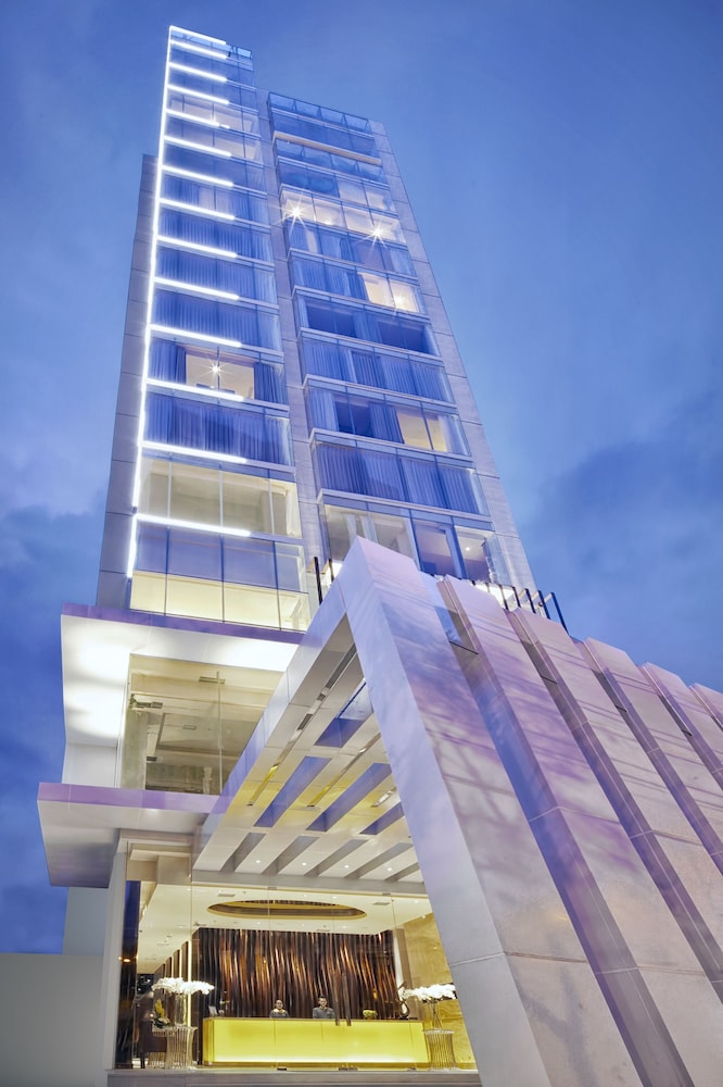 Midtown Hotel Surabaya in SURABAYA