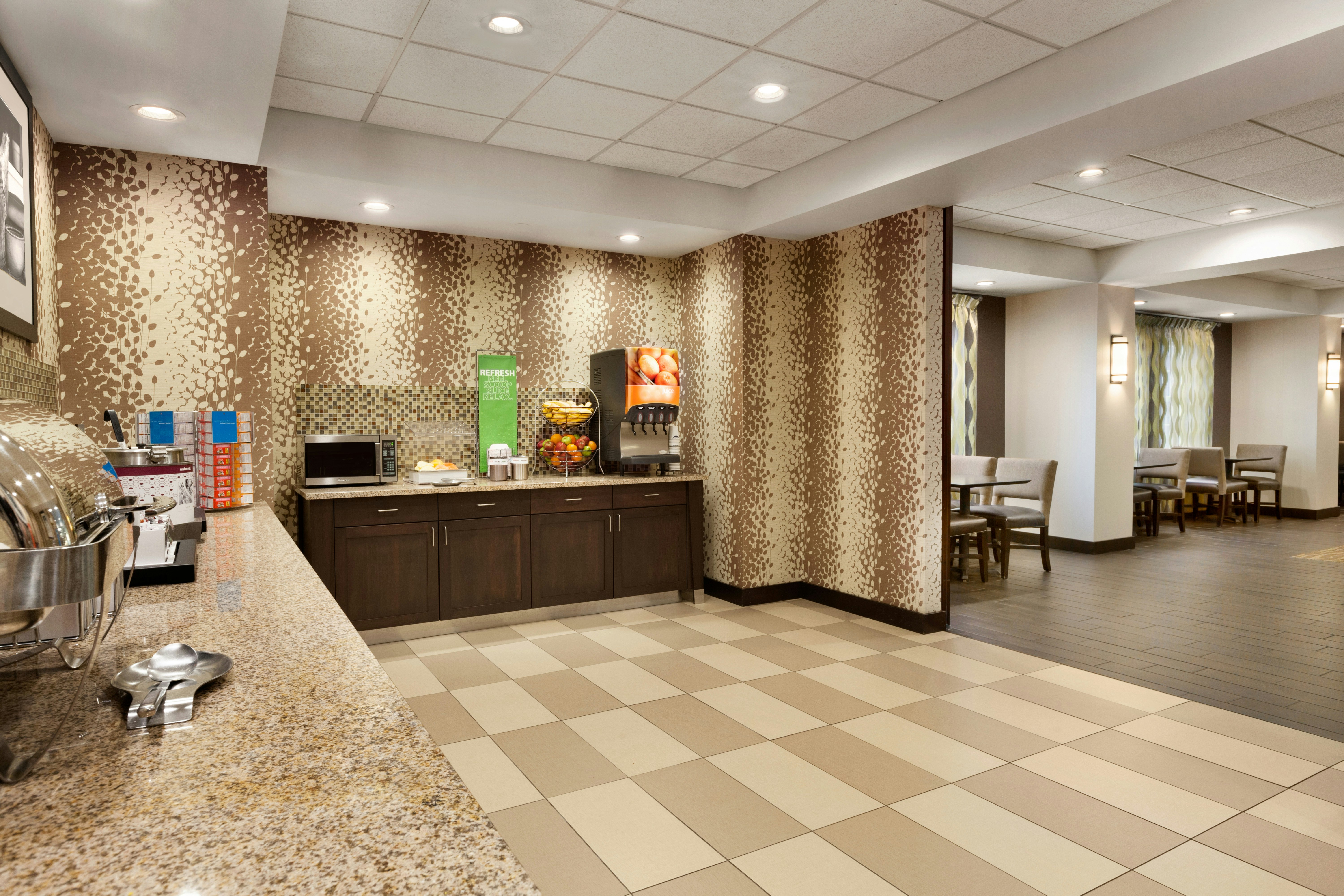 Hampton Inn Dover 11/55