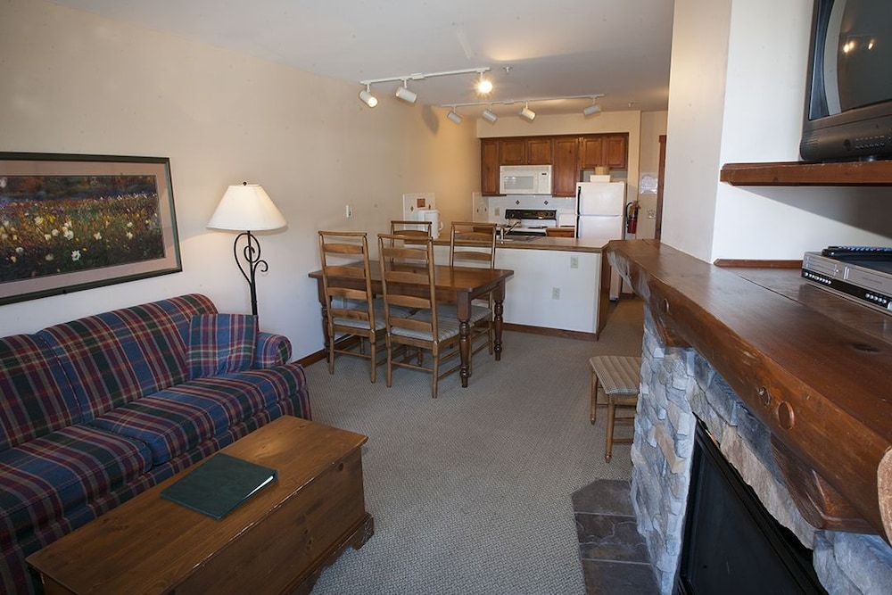 Rimfire Lodge 23/52
