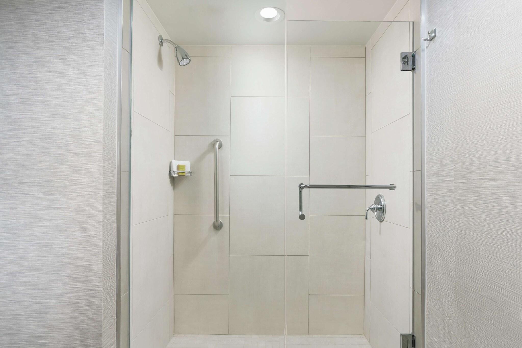 جناح رئاسي، Doubletree Hotel Colorado Springs - World Arena Co 3/3