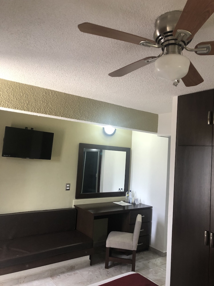 Playa Bonita Hotel 33/40