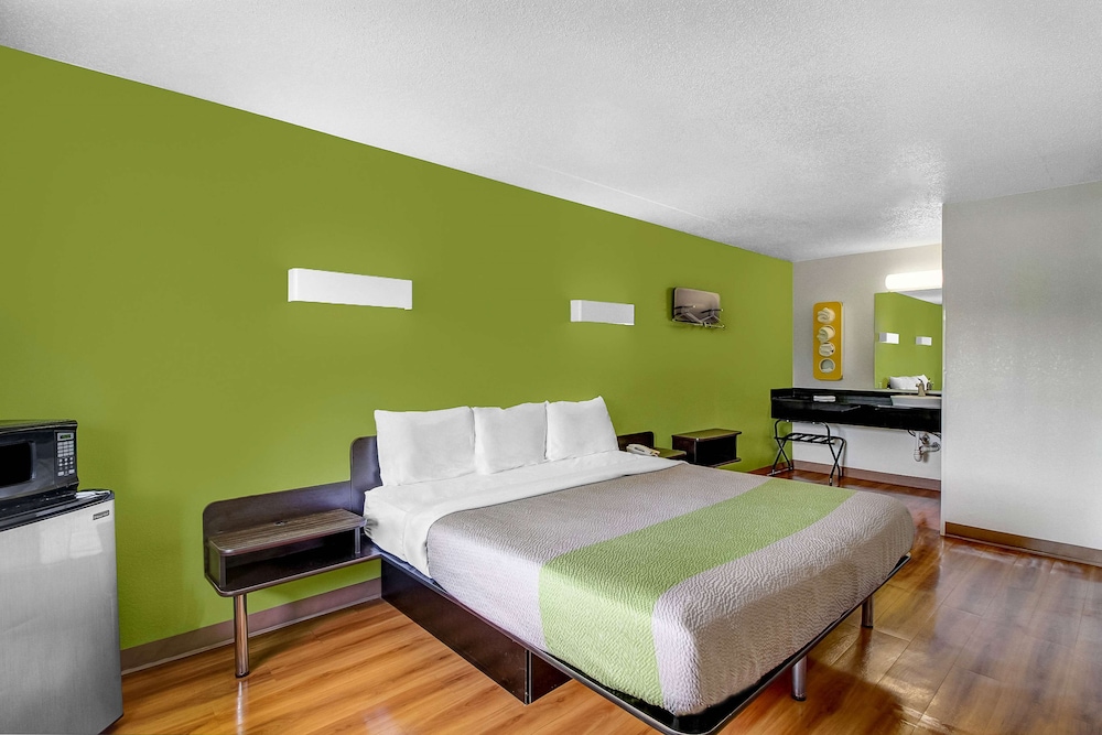 Motel 6 Charles Town Wv 18/60