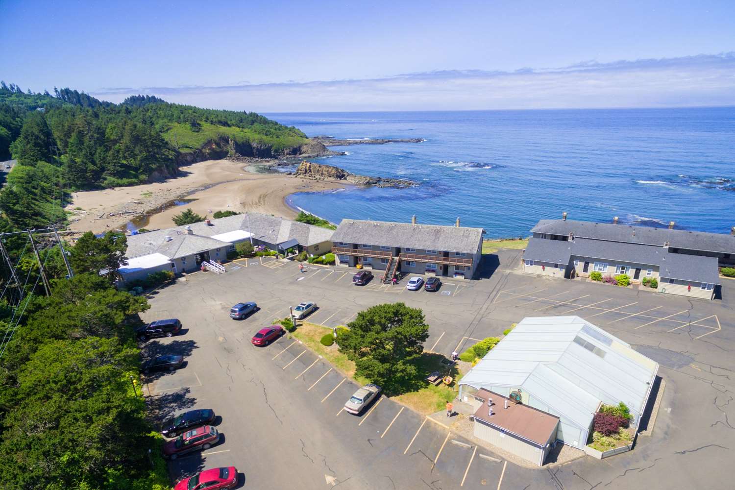 Clarion Inn Surfrider Resort 23/25