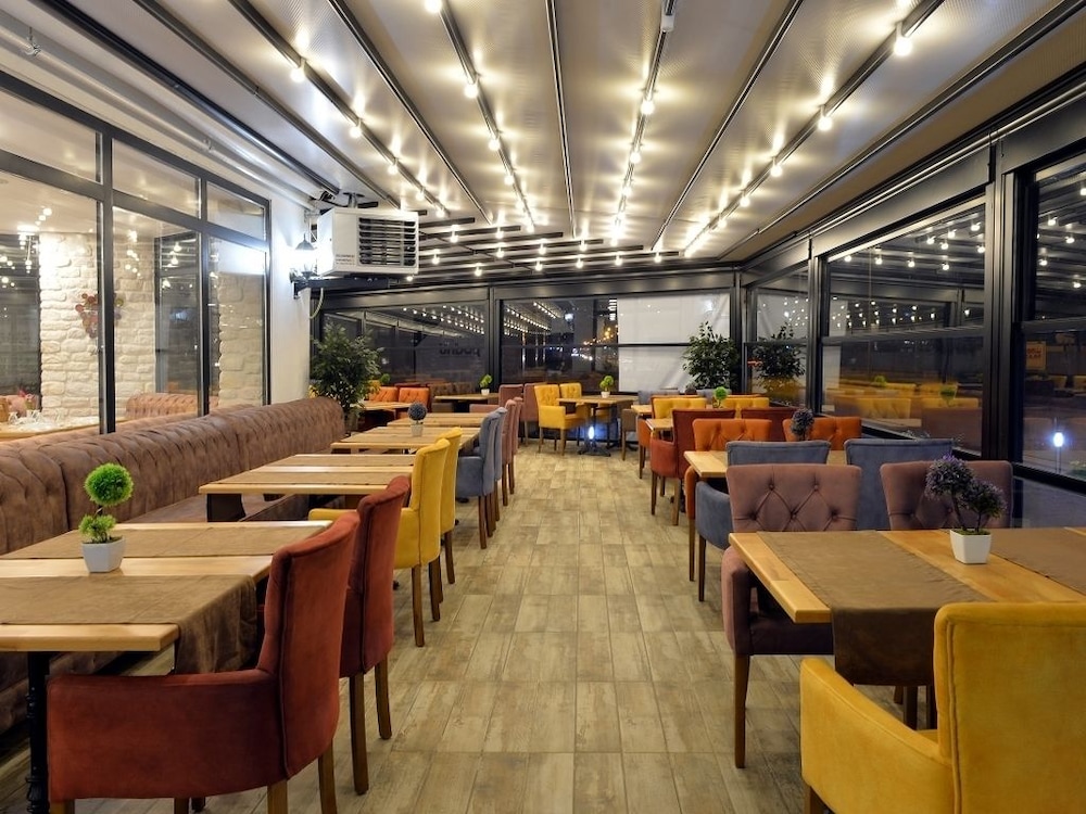 Sertac Hotel 26/30